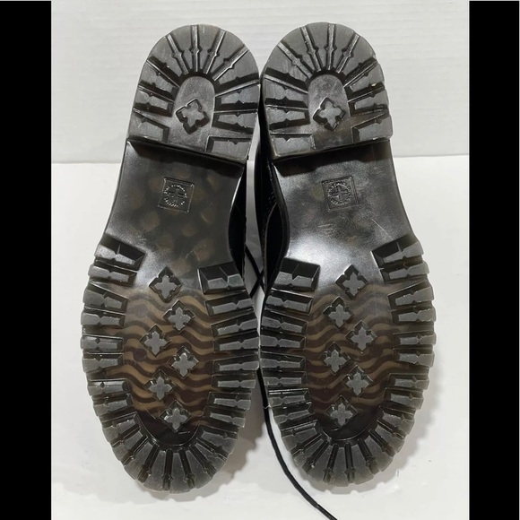 DR. MARTENS LEONA HEELED WOMEN'S BOOT BLACK SMOOTH SZ-7 .US/38 .EU (PRE-OWNED) - Picture 10 of 12